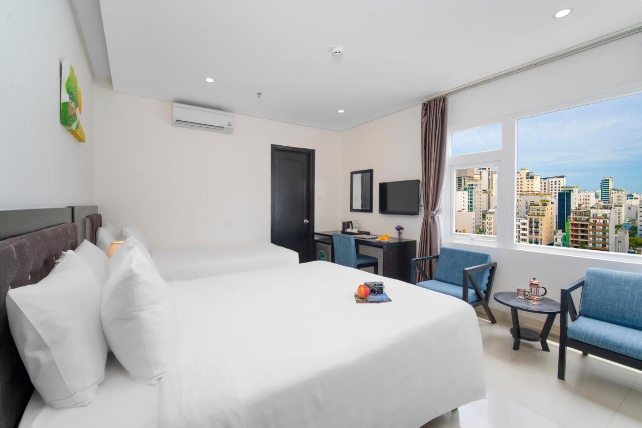 Golden Star Hotel By Thg Da Nang Exterior photo