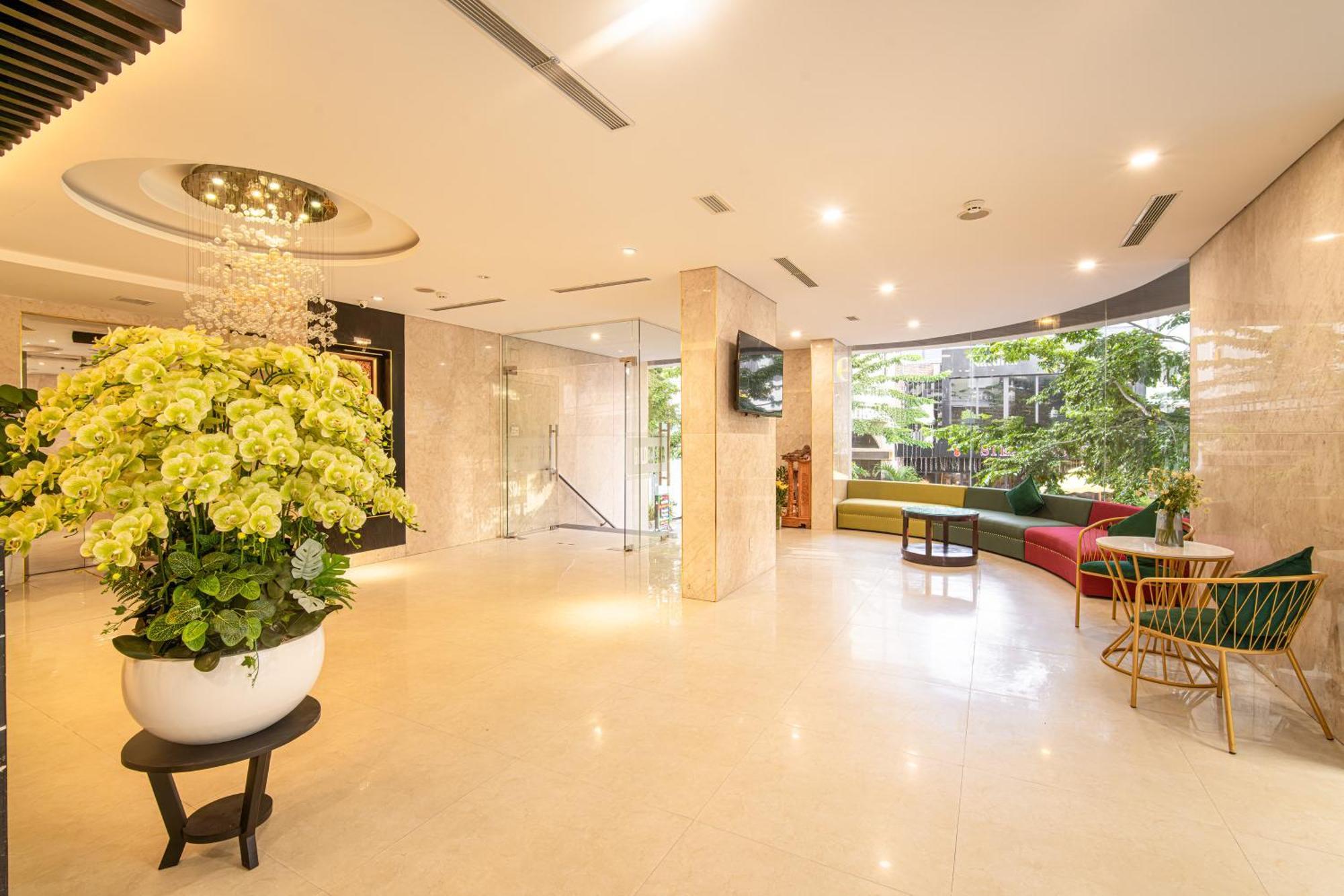 Golden Star Hotel By Thg Da Nang Exterior photo