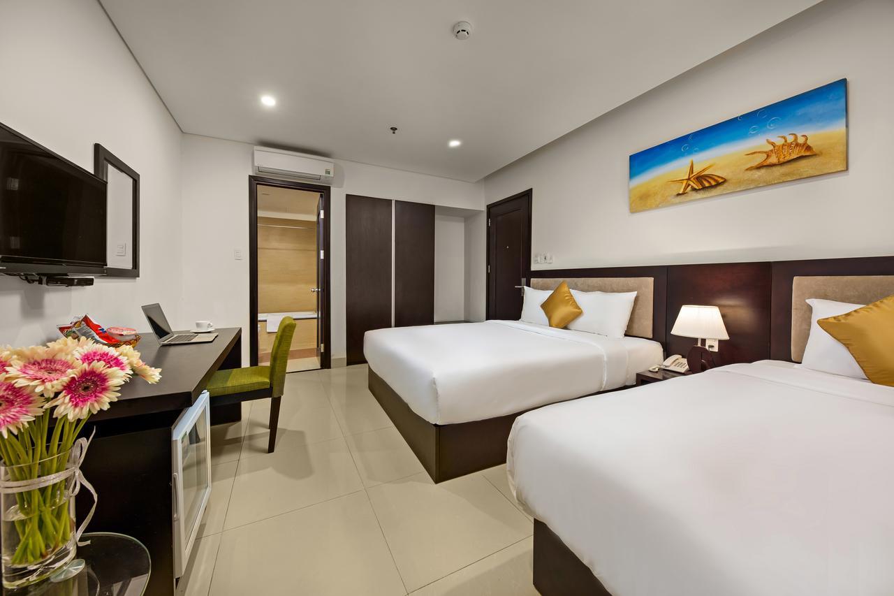 Golden Star Hotel By Thg Da Nang Exterior photo